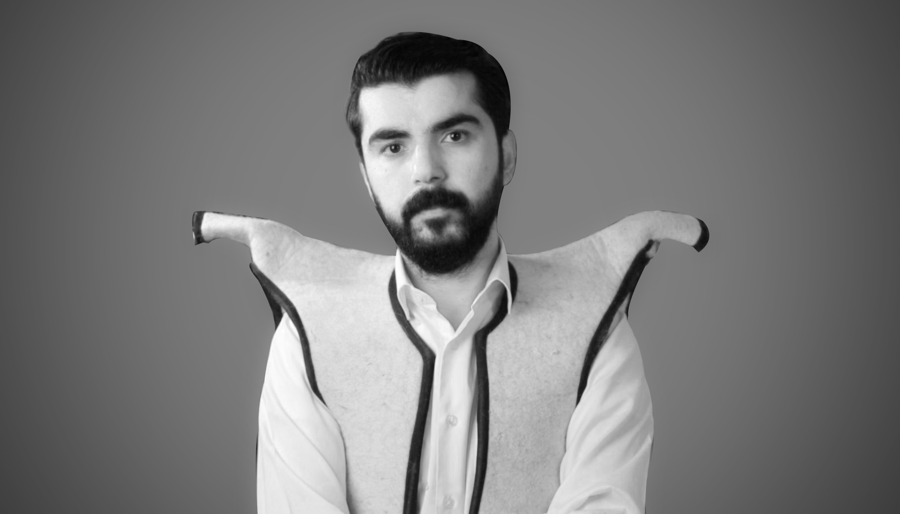 نەوا موکرجی بە فەرەنجییەوە